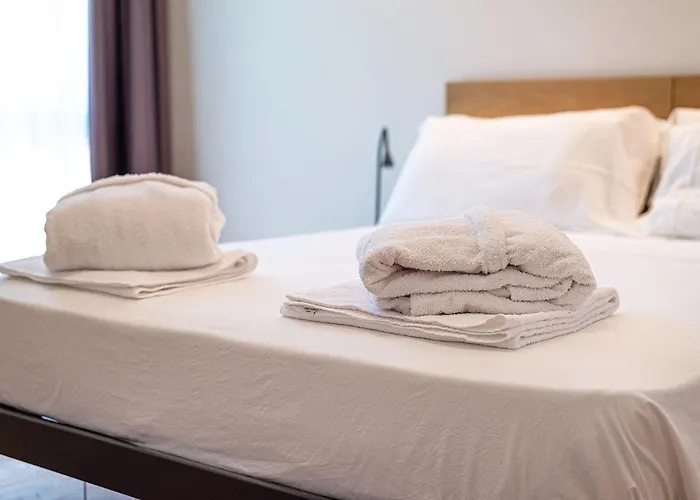 Attico Di Design A 5 Min Da Centro E Fiera Apartamento