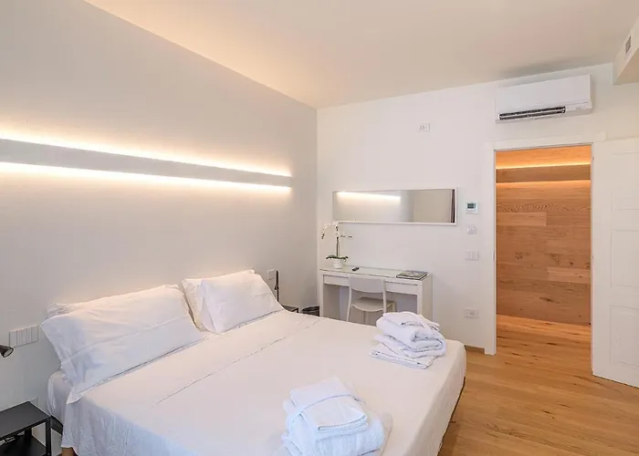 Attico Di Design A 5 Min Da Centro E Fiera